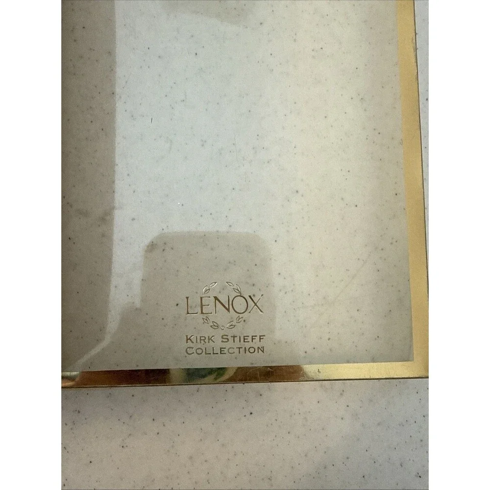 Lenox ***green coloration